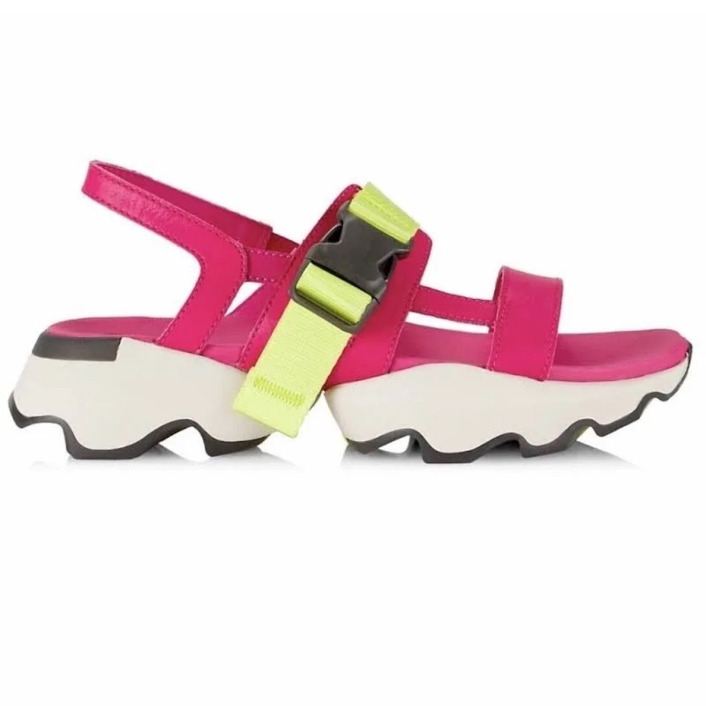 Sorel Kinetic Impact Sling Leather Sandals. Dark pink. Size 8.5